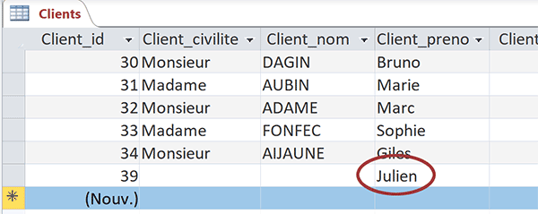 Enregistrement Access validé alors que champs incomplets