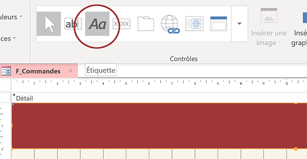 Superposer une étiquette sur bandeau de couleur pour titre du formulaire Access